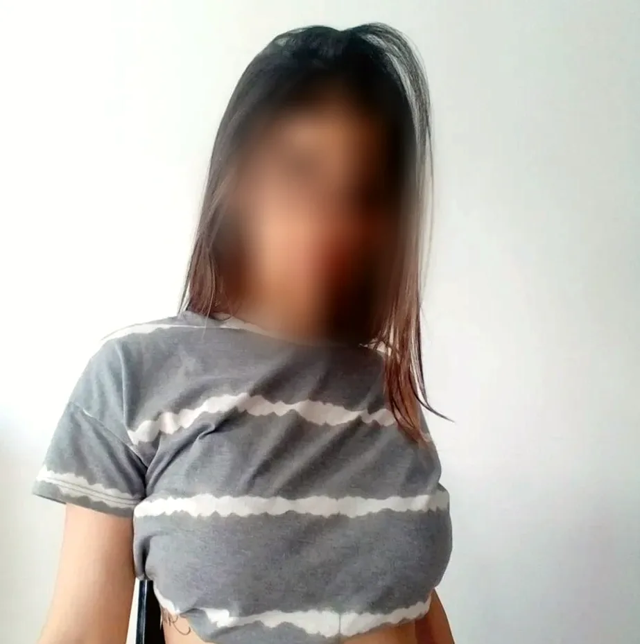 Cornelia, 23