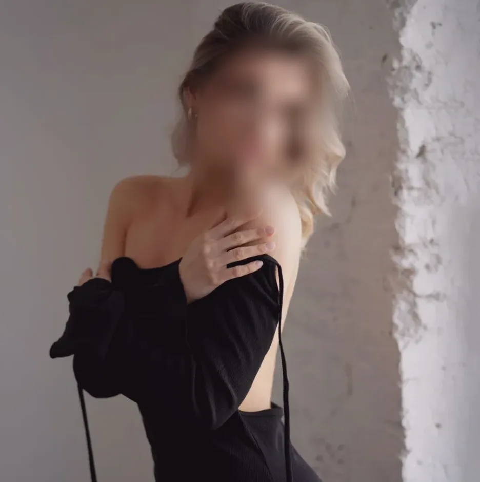 Linda, 25