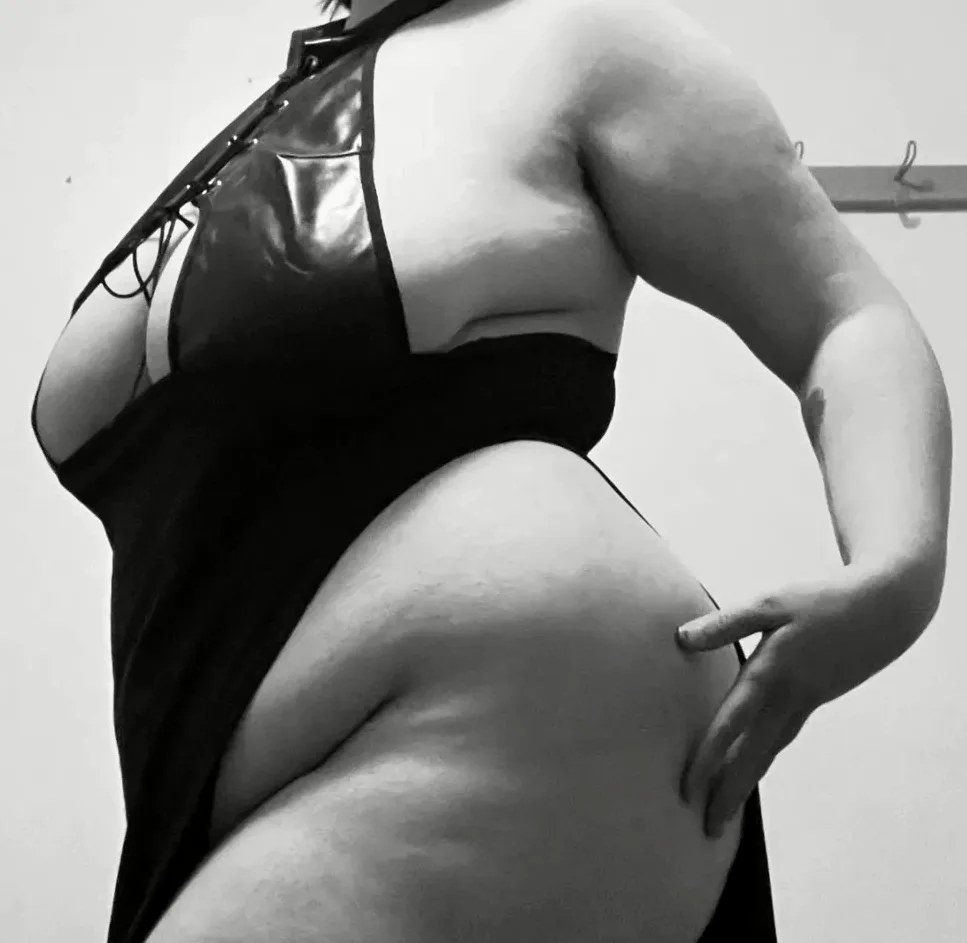 Nathalie, 30