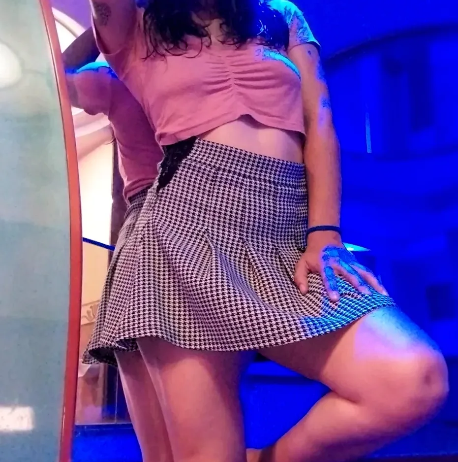 Thea, 35